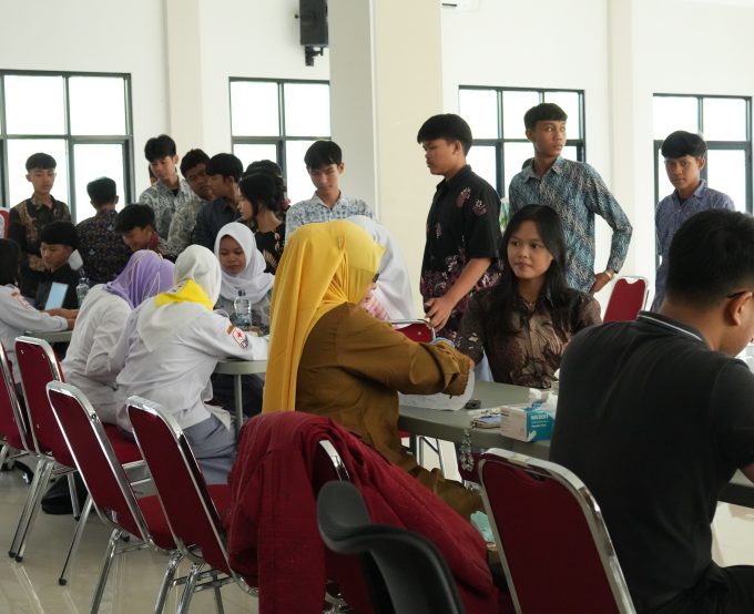 Jaga Kesehatan Sejak Dini, SMK Pembangunan Bogor Gelar Cek Kesehatan Gratis bagi Siswa Kelas X